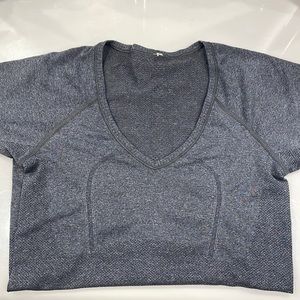 Dark gray LULULEMON Swiftly T-shirt